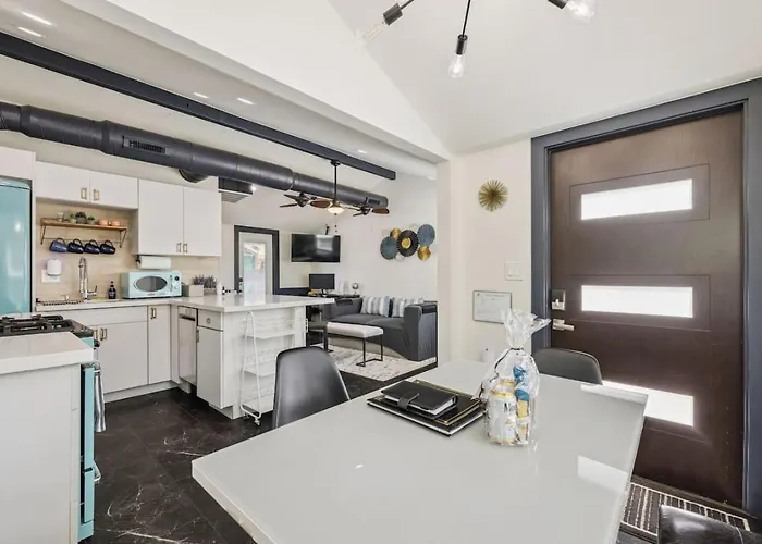 Ferienhaus Downtown Modern Retreat 2 Homes In 1 *